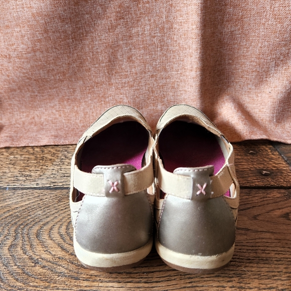 Cobb Hill shoes - Picture 3 of 6